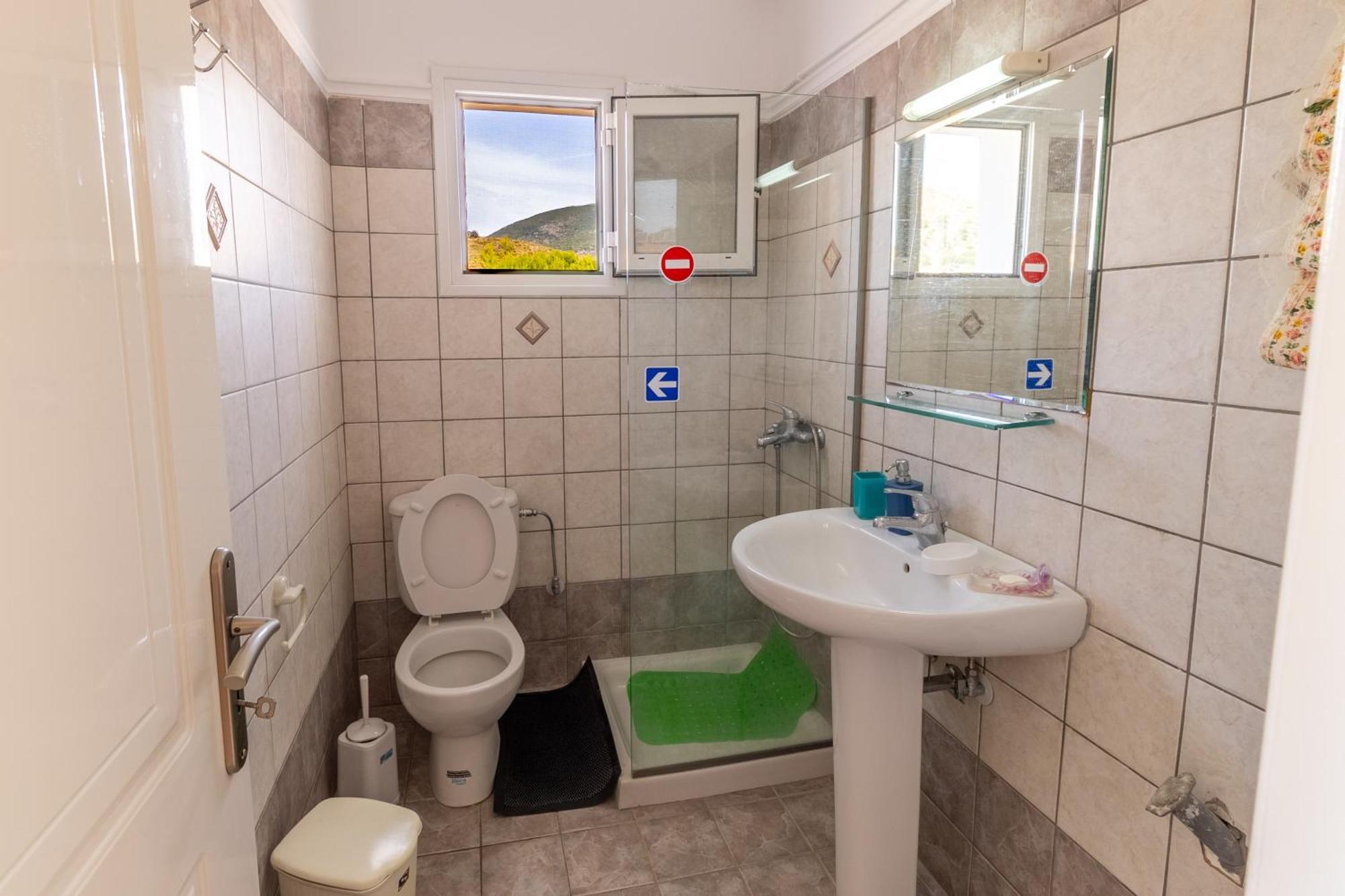 Apartments Thekla Karavádhos エクステリア 写真