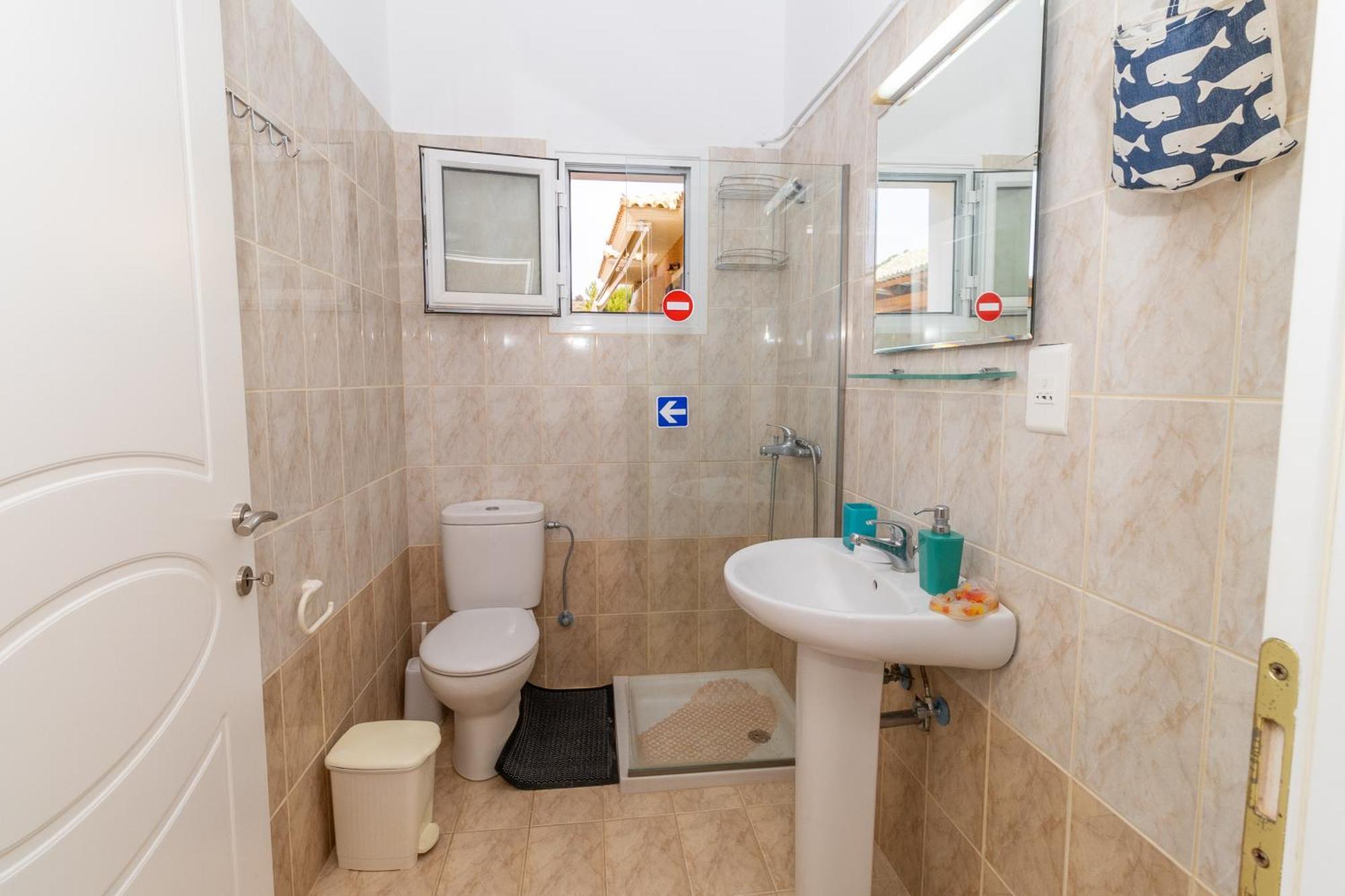 Apartments Thekla Karavádhos エクステリア 写真